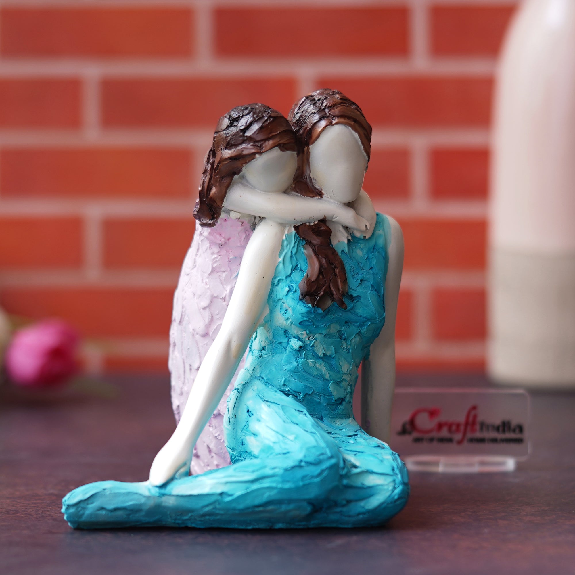 Daughter Back Hugging Mother Human Figurines Decorative Showpiece 4