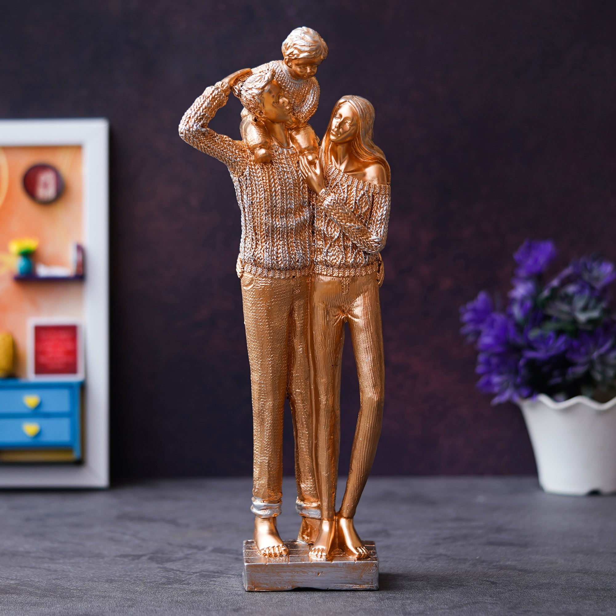 Golden Beloved Family Human Figurines Decorative Showpiece 4