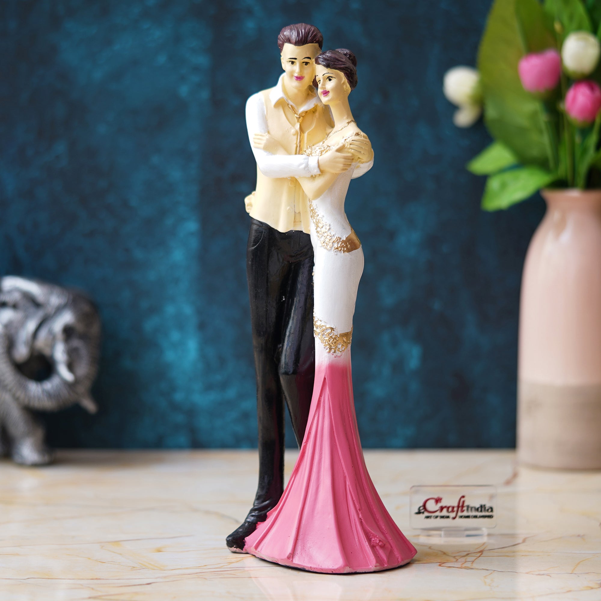 Lovely Hugging Couple Statue Human Figurine Decorative Showpiece 5