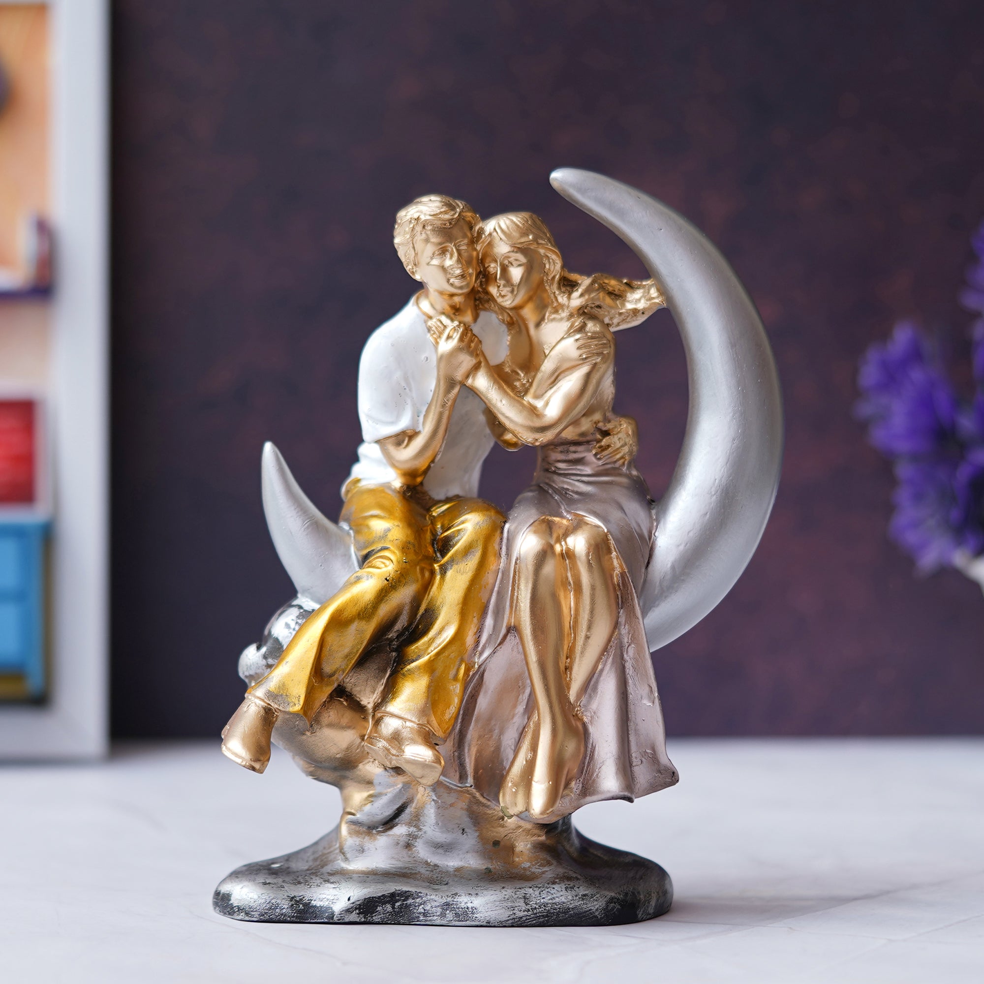 Romantic Couple Statue Sitting on Moon Human Figurines Decorative Showpiece 4