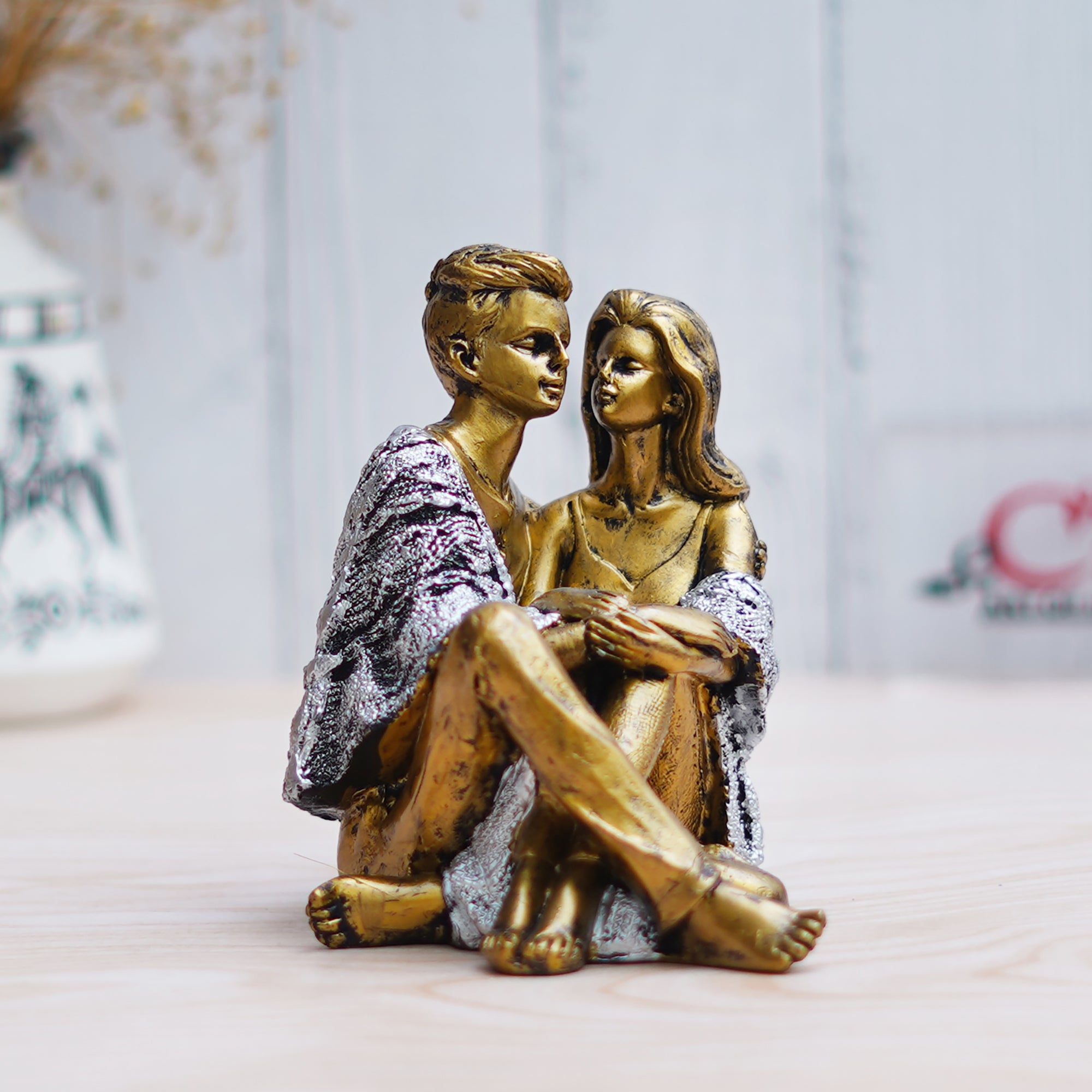 Lovely Sitting Couple Statue Human Figurine Showpiece 4