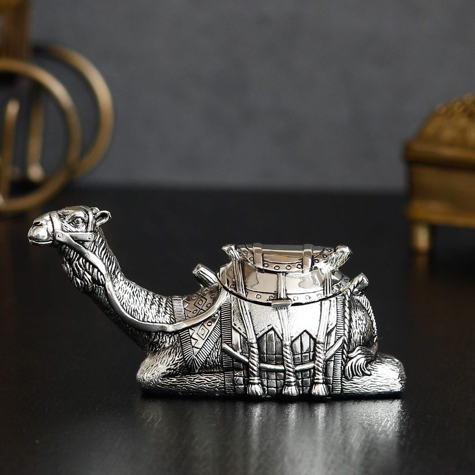 Silver Camel Metal Decorative Handcrafted Showpiece 1