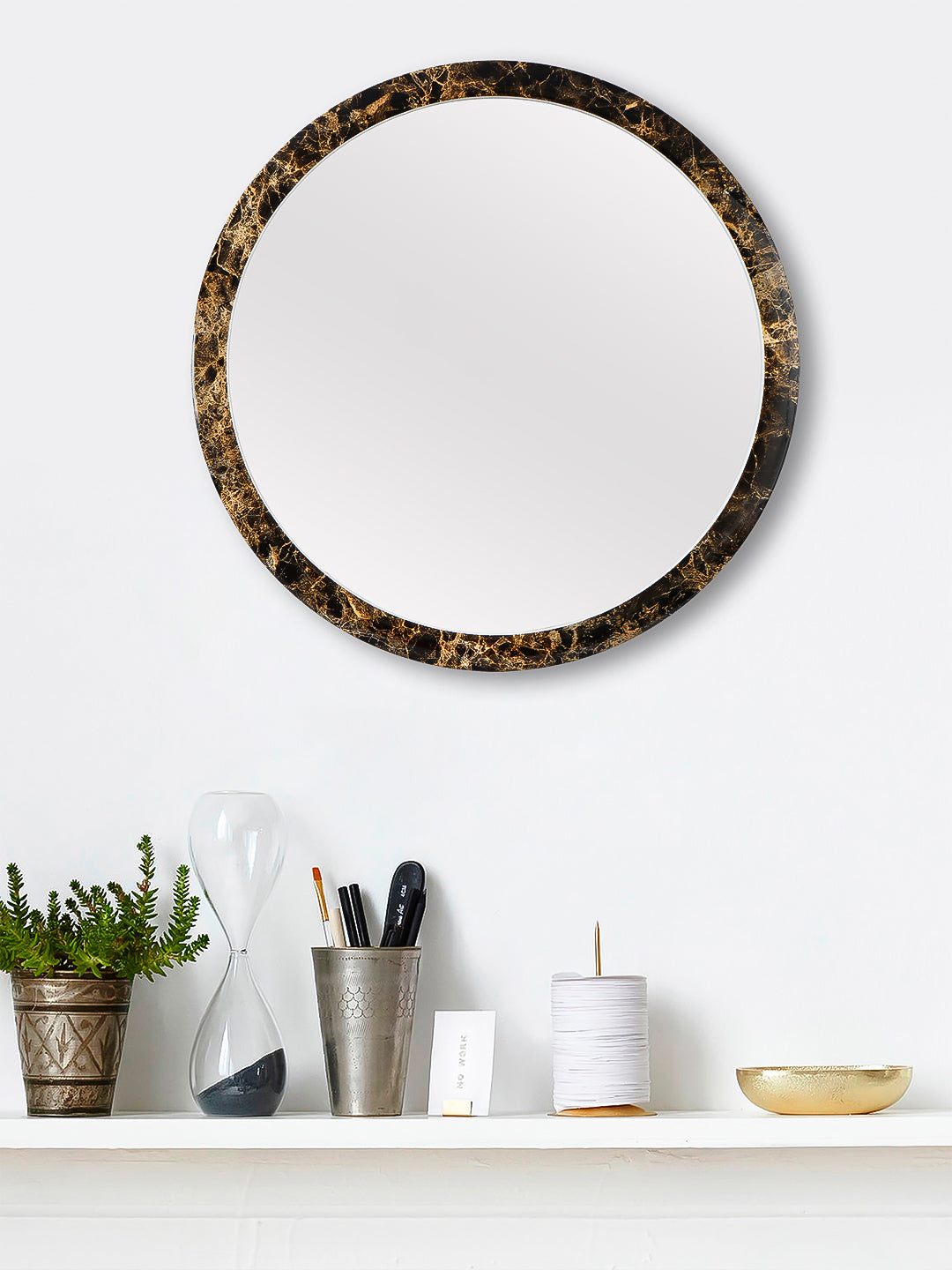 Black Unique Design Stylish Plastic Fiber Round Shape Mirror (37*37*4 cm)