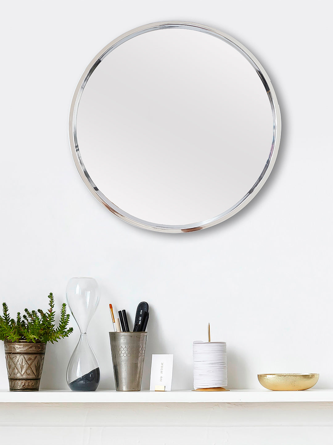 Beautiful Design Stylish Silver Plastic Fiber Round Shape Mirror (36*36*6 cm)