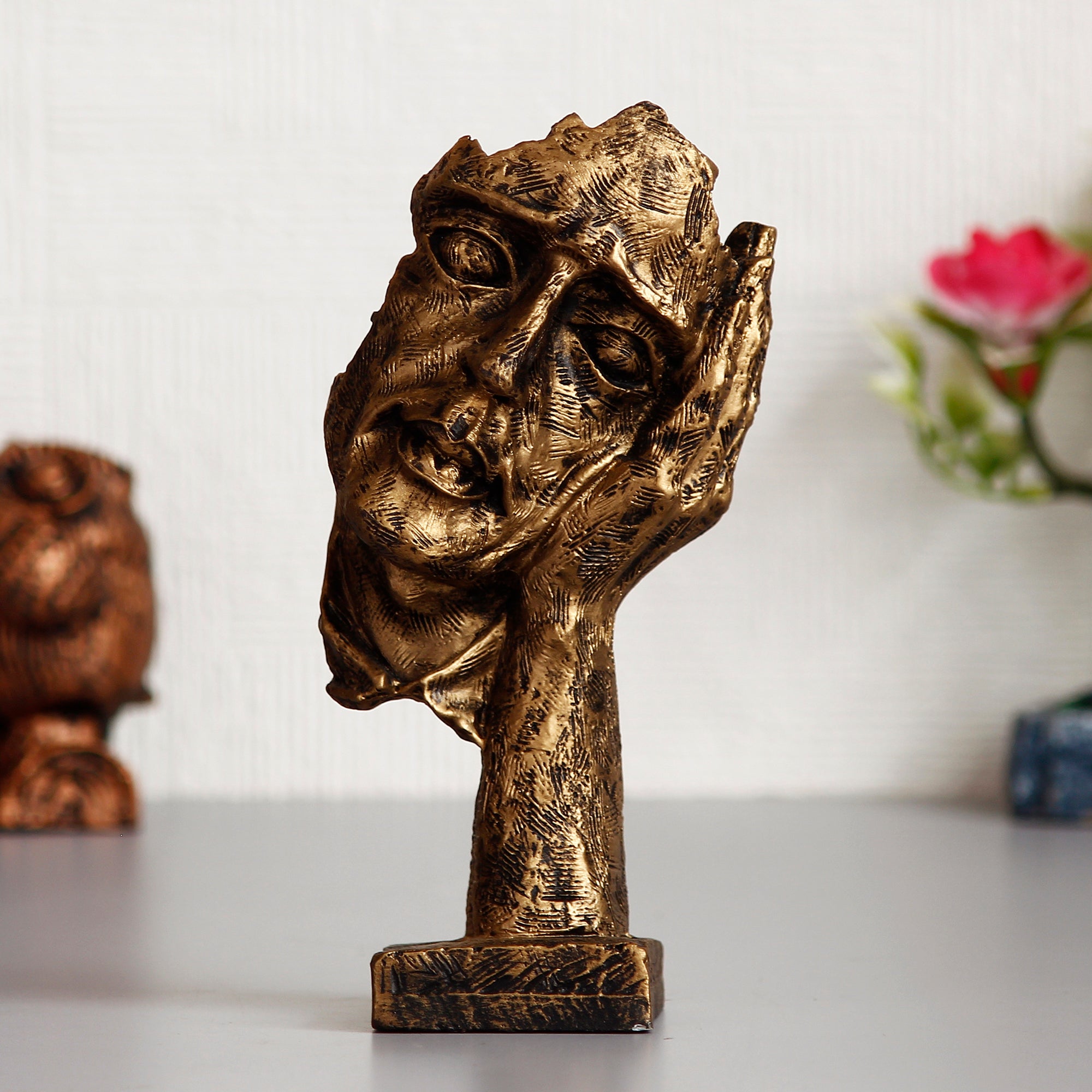 Brown Antique Finish Polyresin Man Face resting on hand Handcrafted Decorative Showpiece