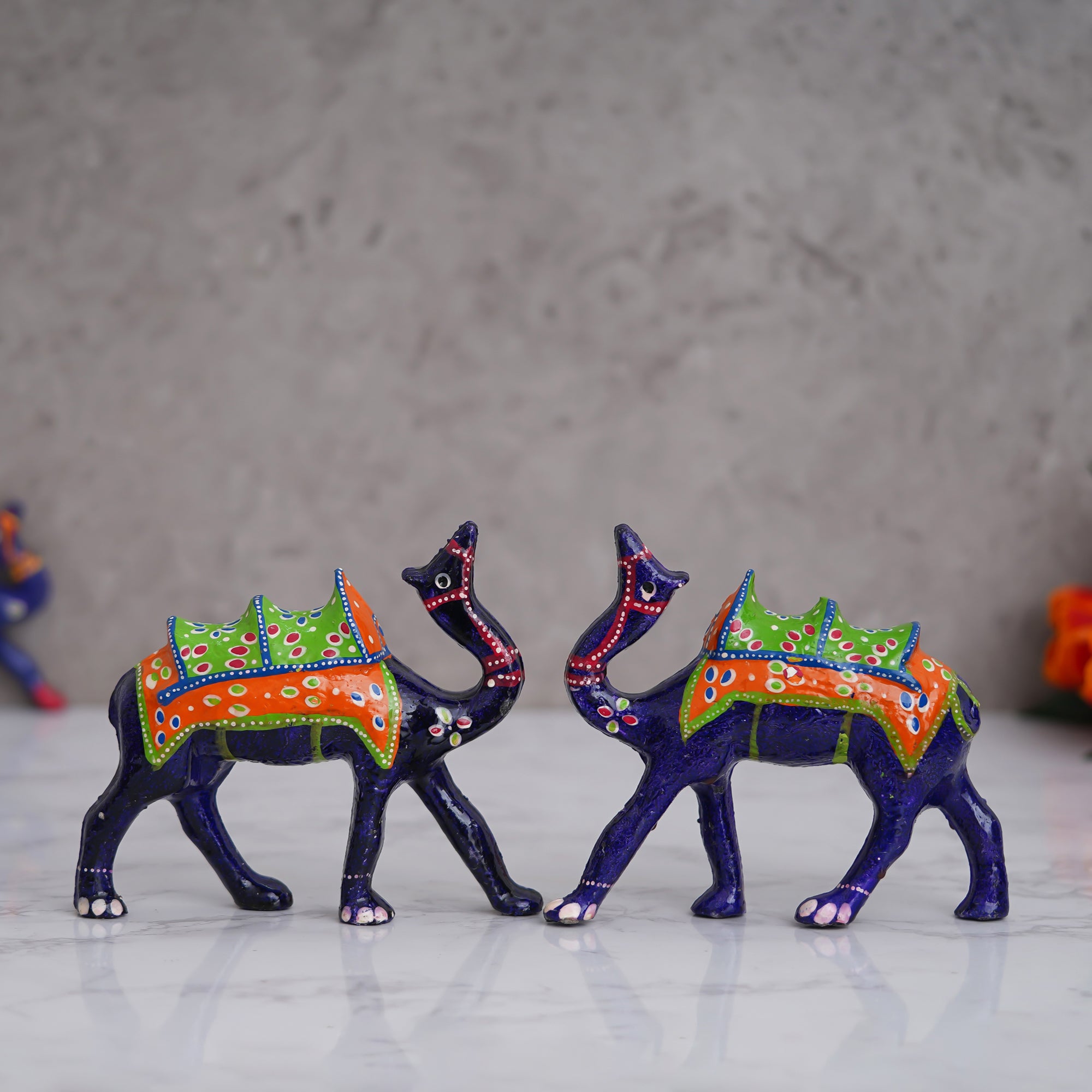 Set of 2 Decorative Camel Showpiece Animal Figurines - Multicolor 4