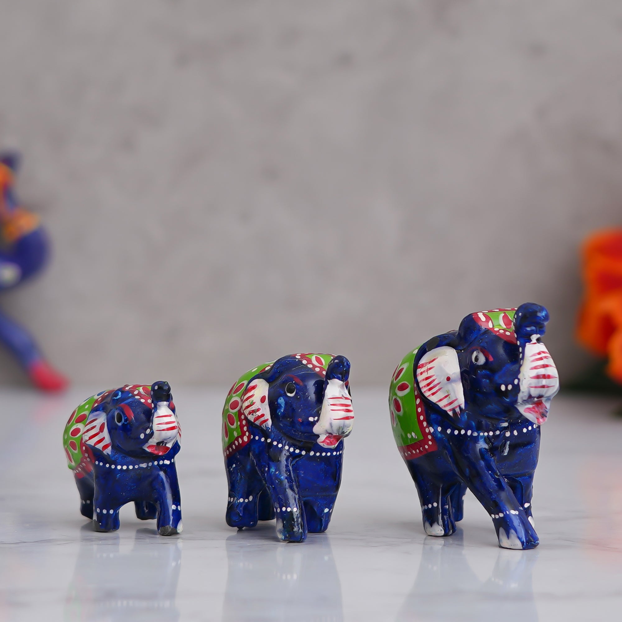 Set of 3 Decorative Elephant Showpiece Animal Figurines- Multicolor 5