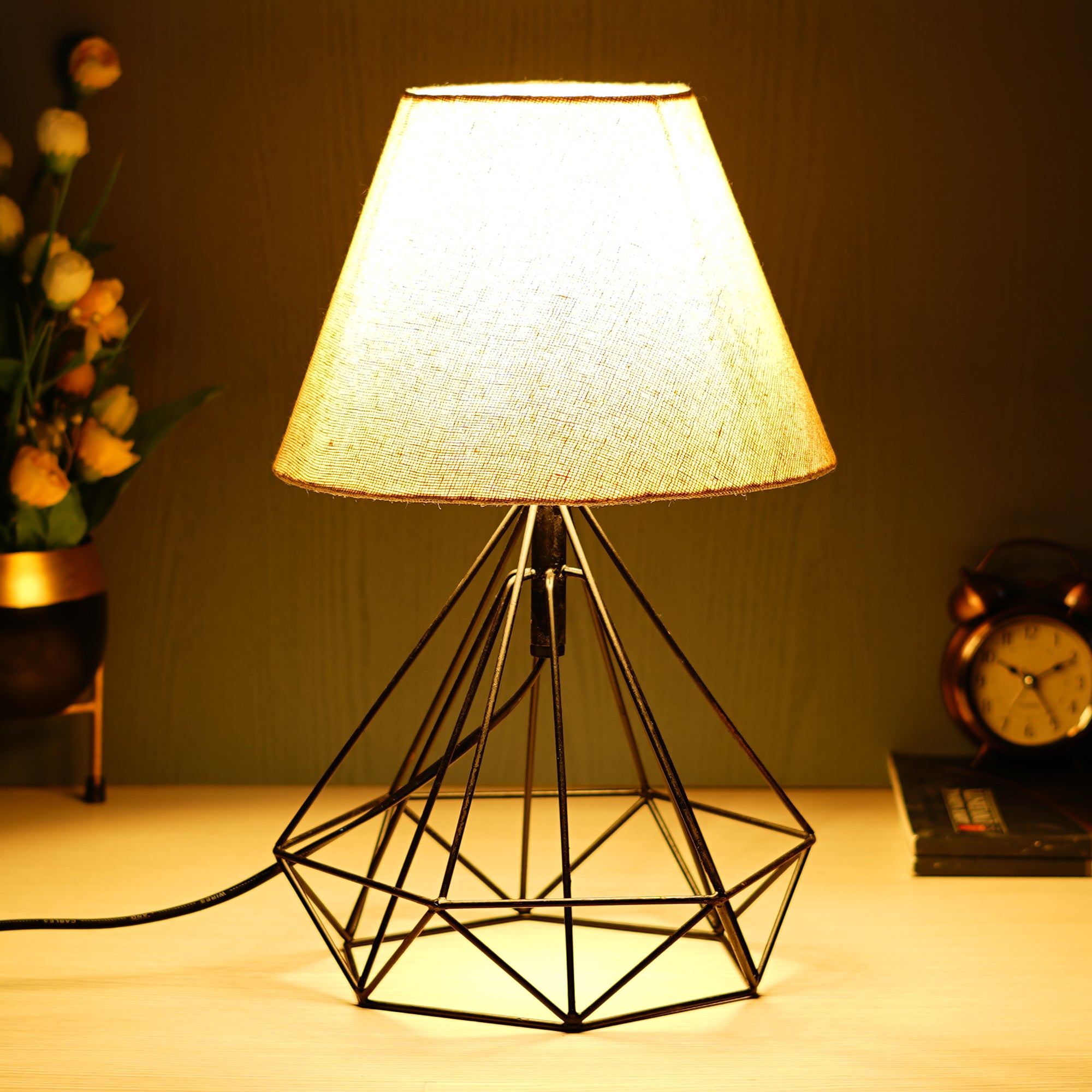 White & Black Diamond Cage Modern Table Iron Night Lamp