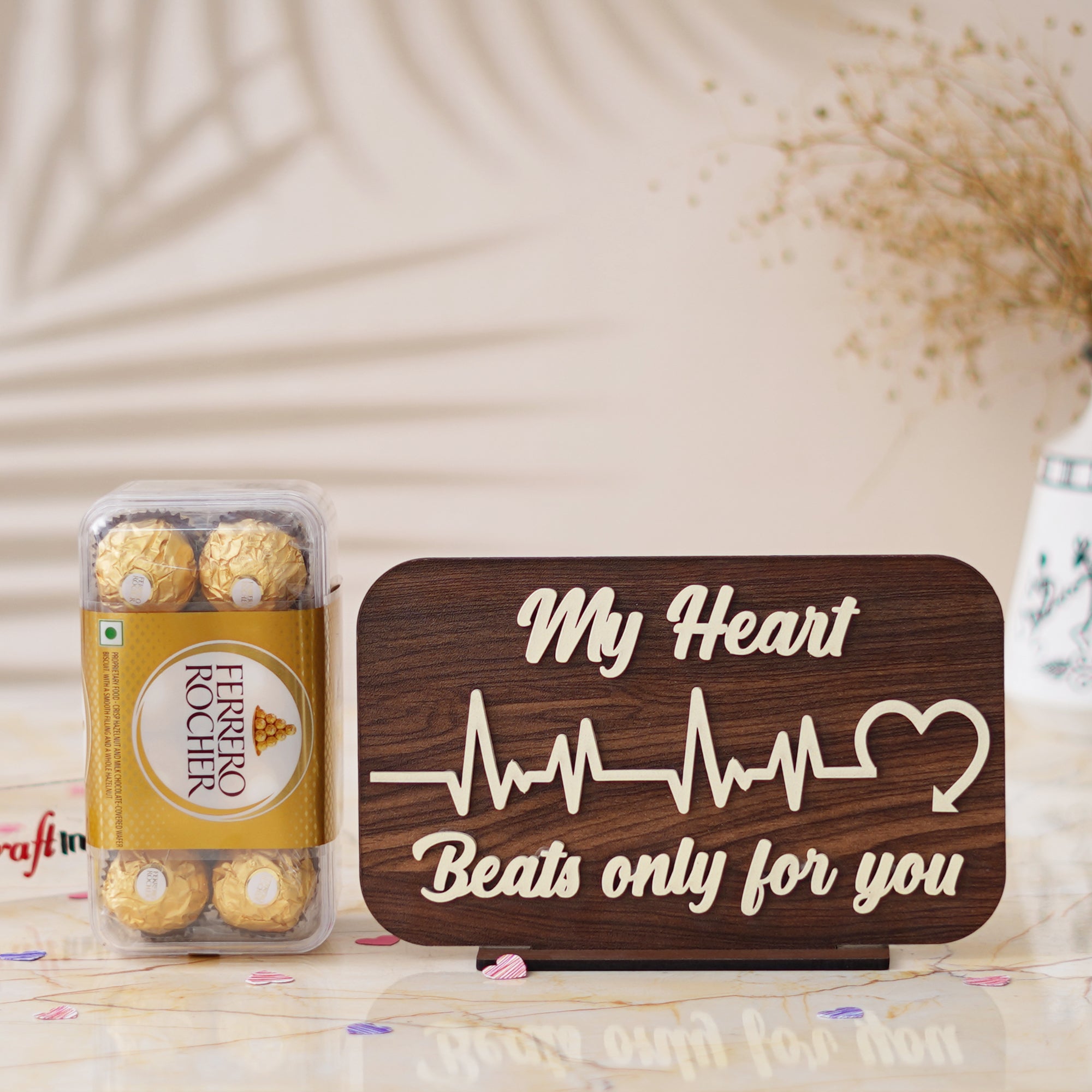 "My Heart Beats Only For You" Showpiece & Ferrero Rocher Chocolates