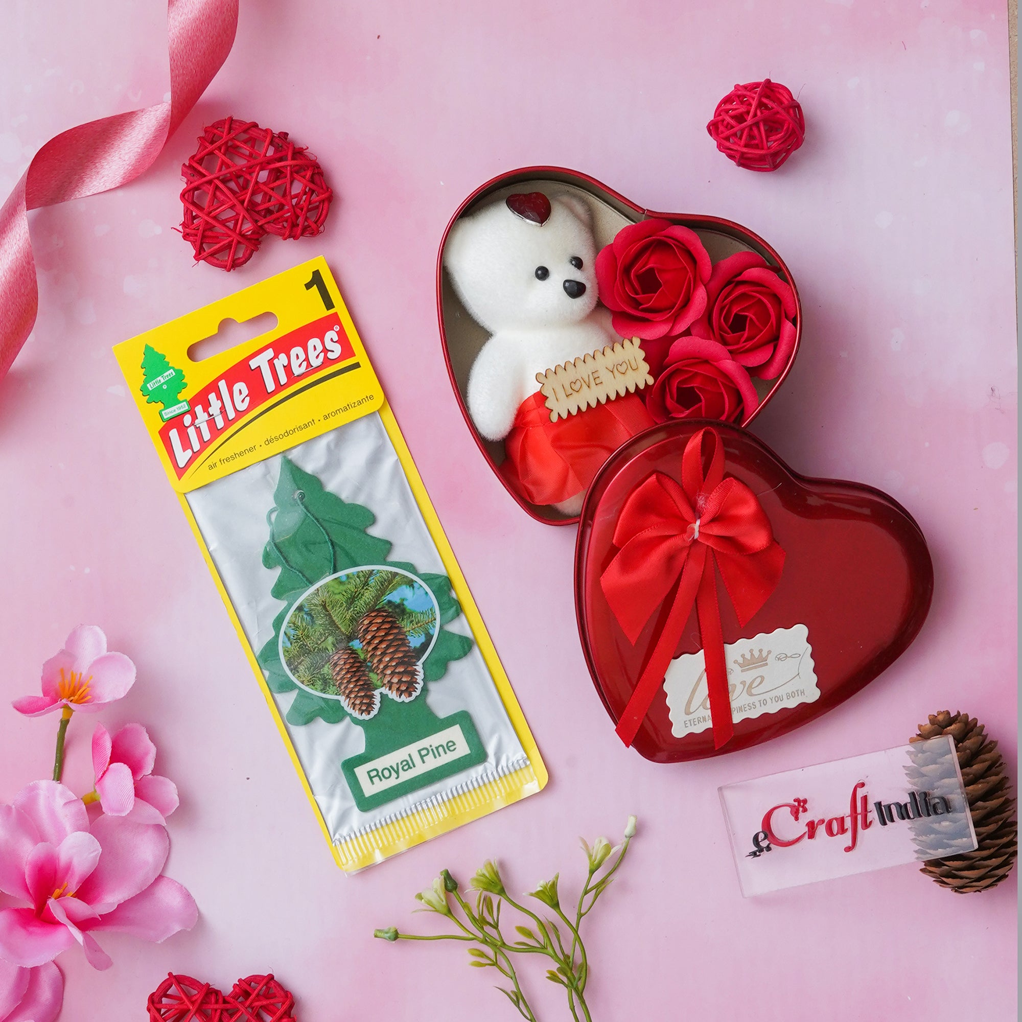 Heart Shaped Valentine's Day Gift Box & Air Freshener Royal Pine Pack