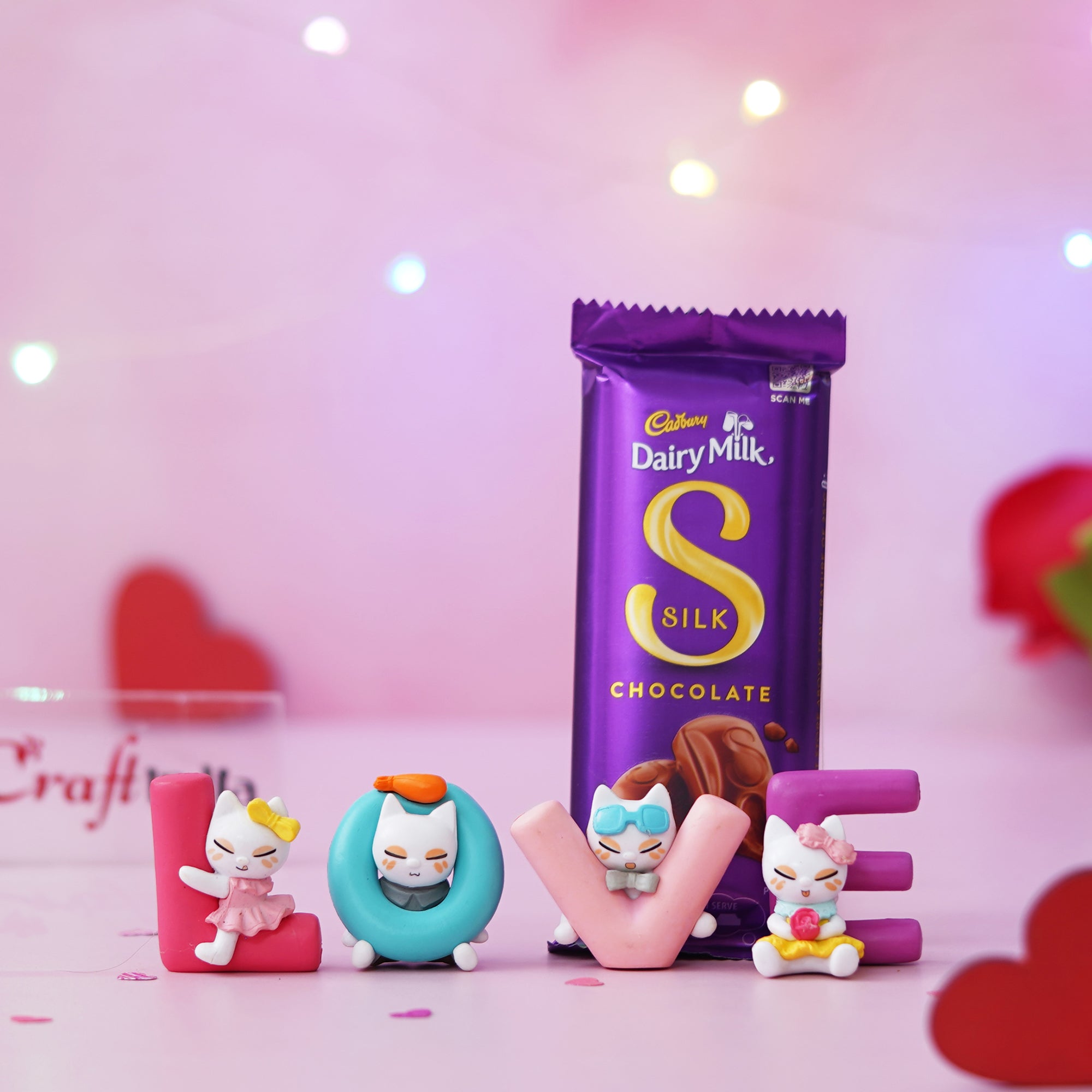 LOVE Animated Characters Showpiece & Cadbury Dairy Milk Chocolate