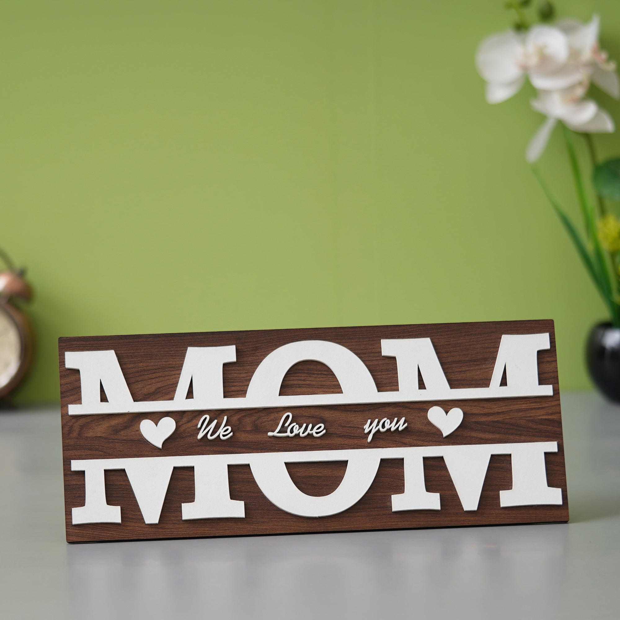 eCraftIndia Brown & White Wooden "MOM, We love you" Decorative Showpiece Gift