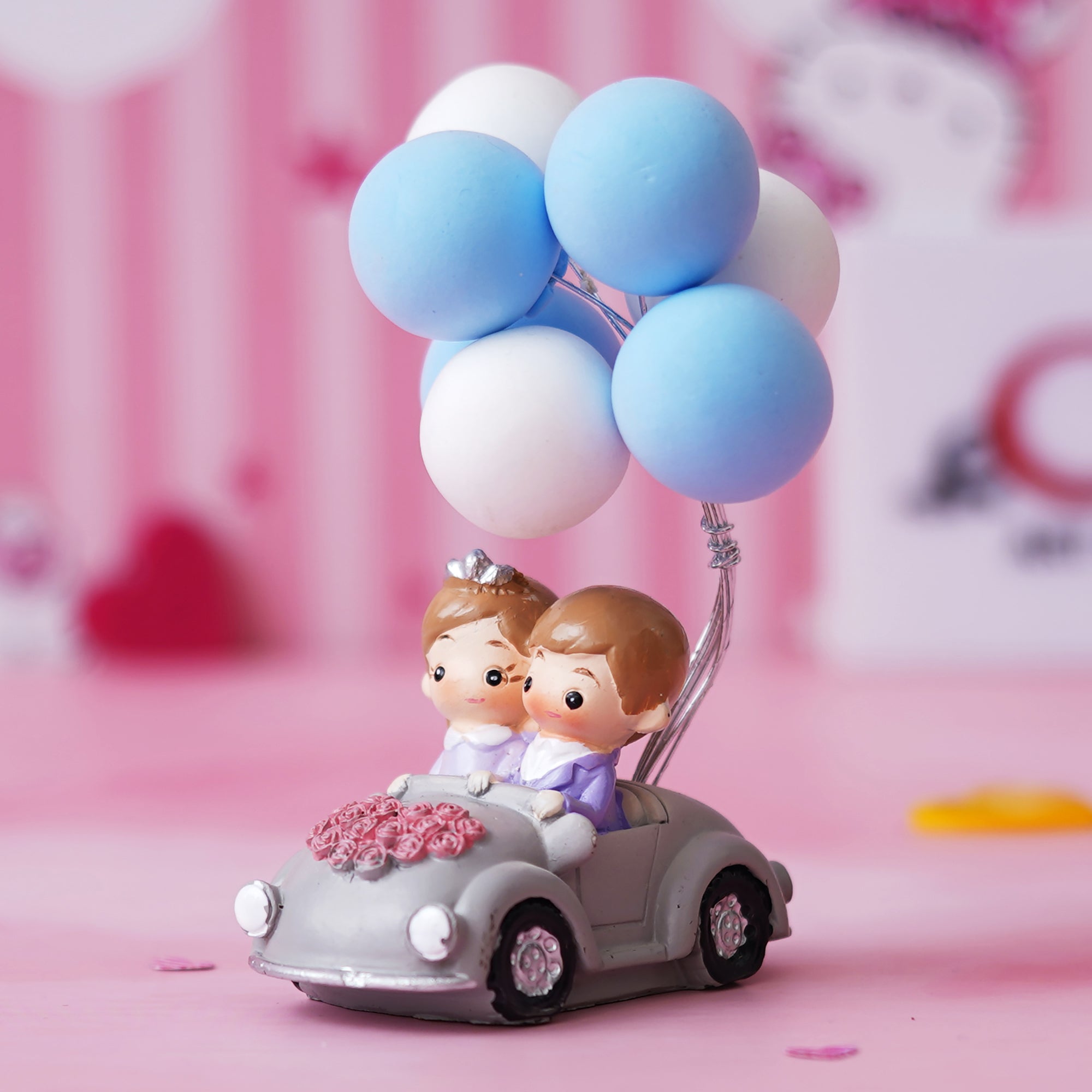 eCraftIndia Romantic Couple Statue with Balloon on a Car Decorative Showpiece 4