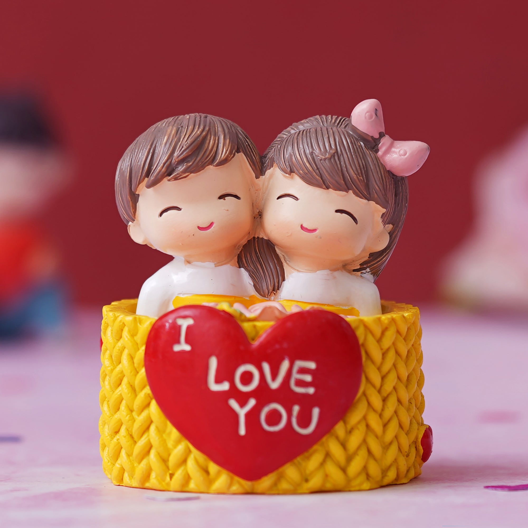 eCraftIndia Cute Couple Statue with I Love You Decorative Showpiece