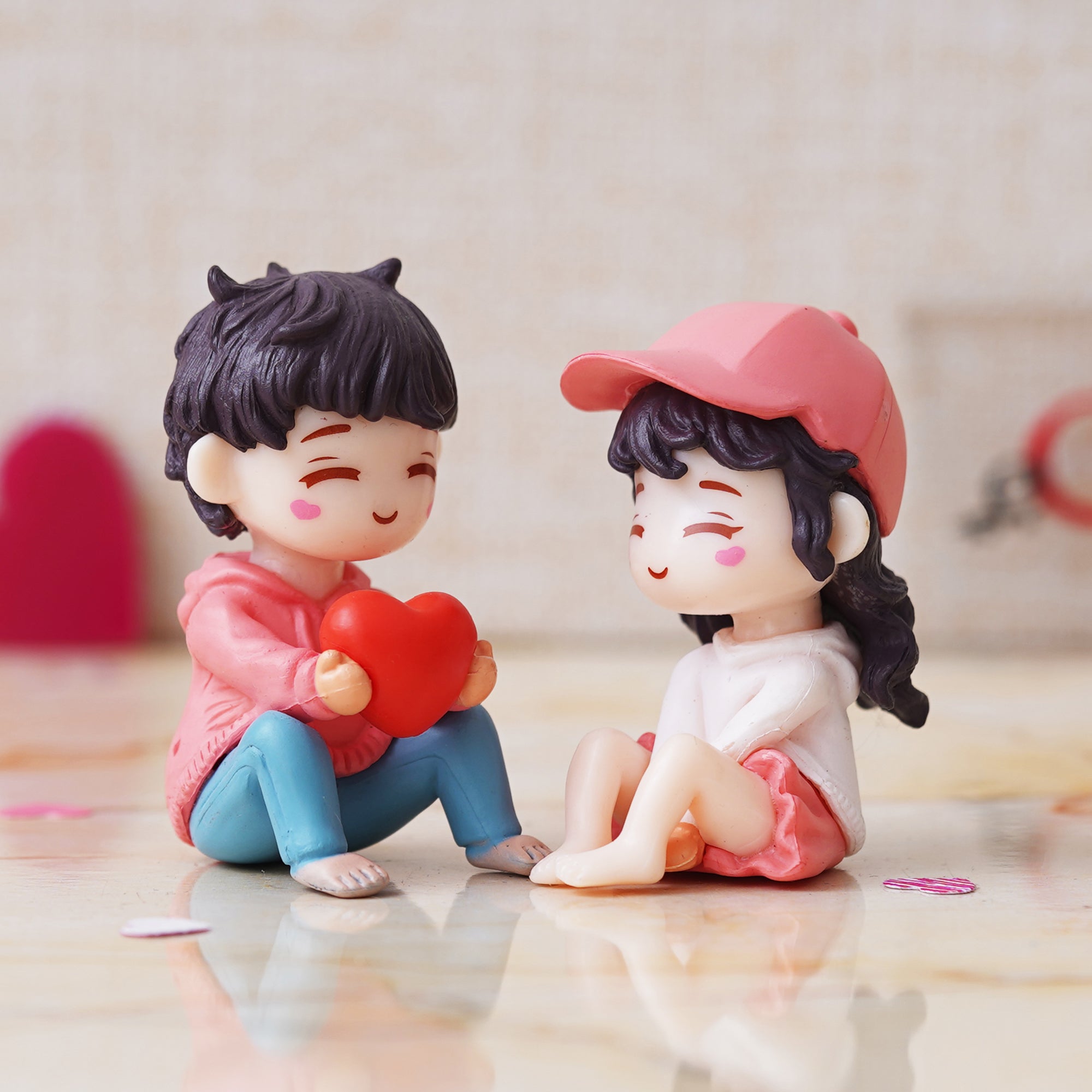 eCraftIndia Cute Romantic Couple Statue, Boy Giving Heart To Girl Showpiece 4