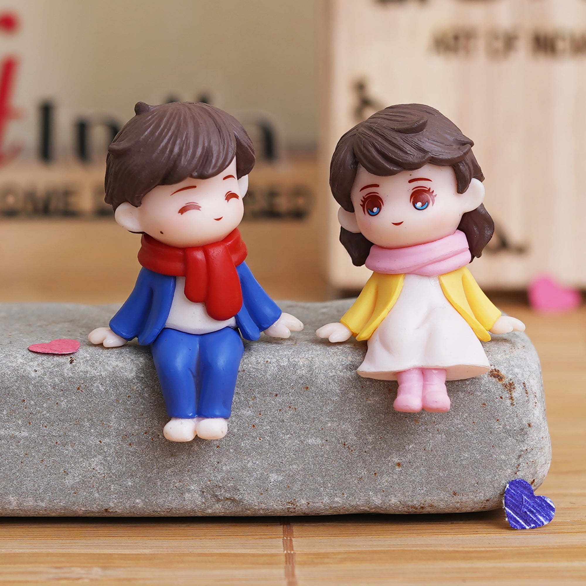 eCraftIndia Cute Boy and Girl Sitting Couple Statue Decorative Showpiece 1